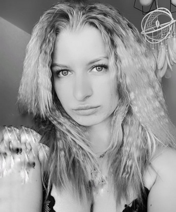 Павла, 22